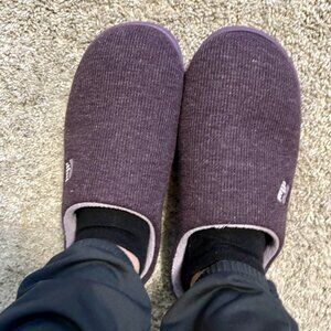 Women's Eggplant Two-Tone Memory Foam Slipper Closed-Toe Indoor House Shoes